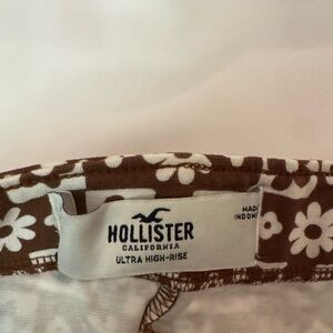 Hollister Brown and White Floral stretch pants